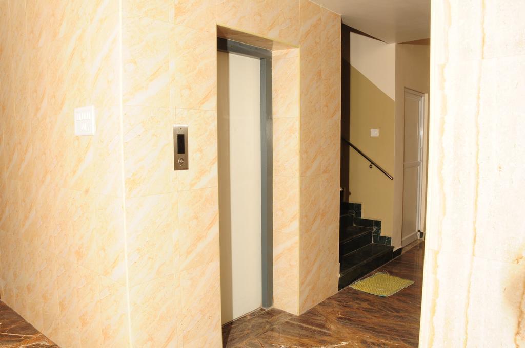 Hotel Rathnavel Towers Τσενάι Εξωτερικό φωτογραφία