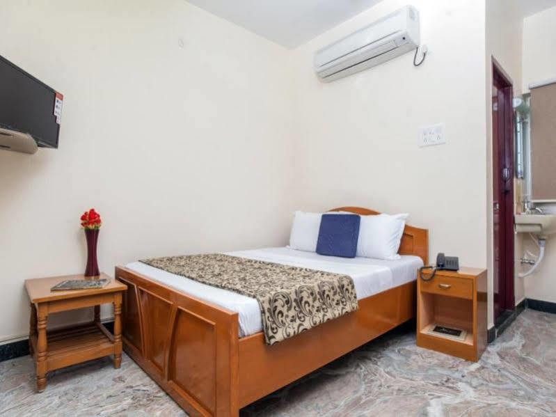 Hotel Rathnavel Towers Τσενάι Εξωτερικό φωτογραφία